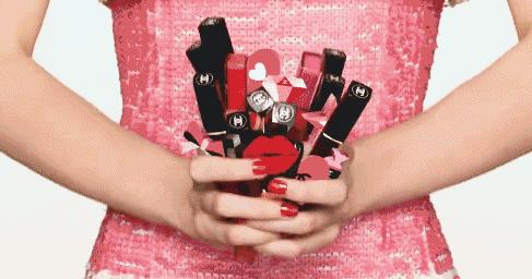 mac又纯又欲口红色号,mac粉嫩的口红色号