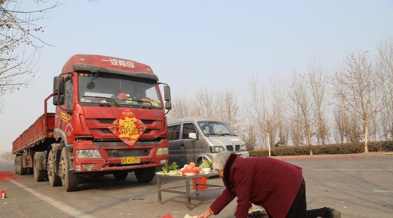 小心隔壁熊孩子春节回家安全用车攻略