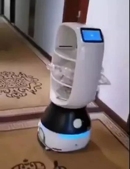 阻击疫情默默奉献祝福词,阻击疫情奉献一片爱心