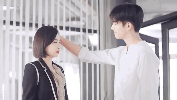 宋威龙姐弟恋照,宋威龙14岁旧照