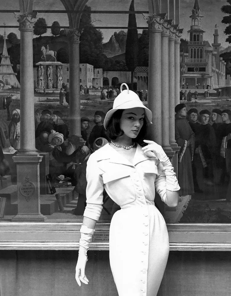 这位香奈儿的死对头，与迪奥先生齐名，打造出最原汁原味的法式优雅