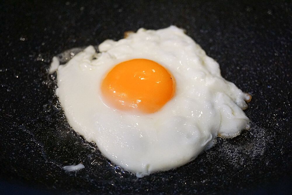 遇到诈骗电话是挂掉还是放任不管,接到诈骗电话就敲锅