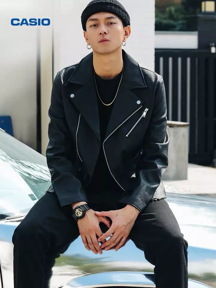 情侣送礼物送什么比较好,情侣必送东西有哪些