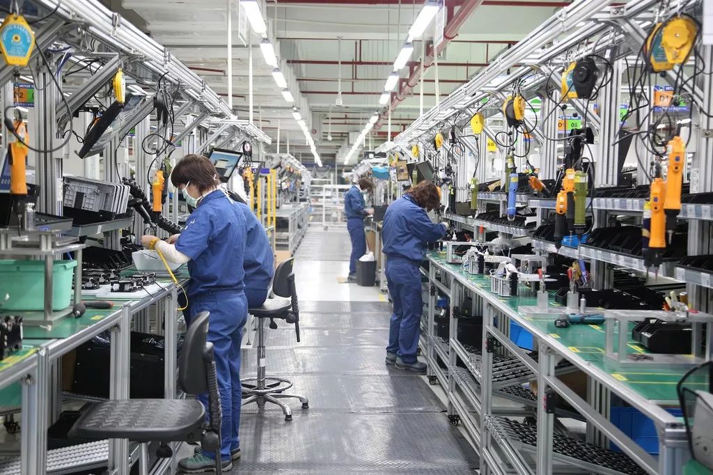 遇到诈骗电话是挂掉还是放任不管,接到诈骗电话就敲锅