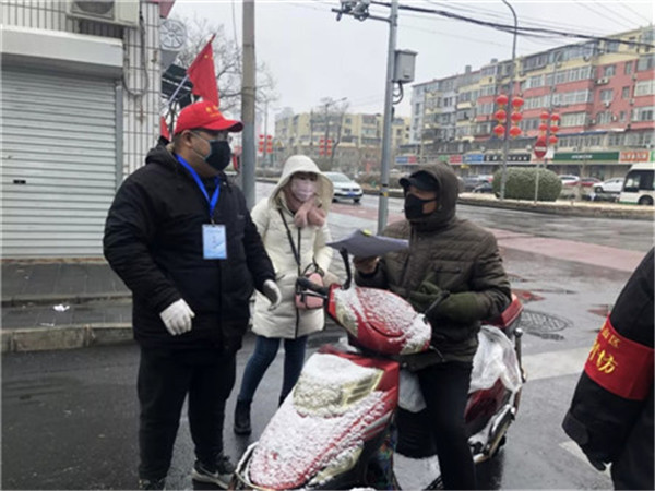 社区工作者每天默默奉献,感谢社区工作者的坚守和奉献