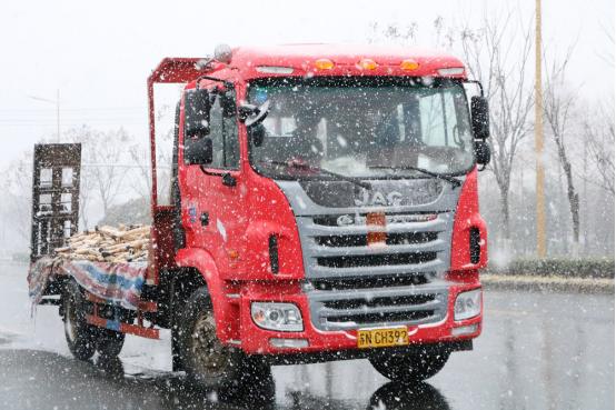 靠前指挥战疫线,向疫线集结