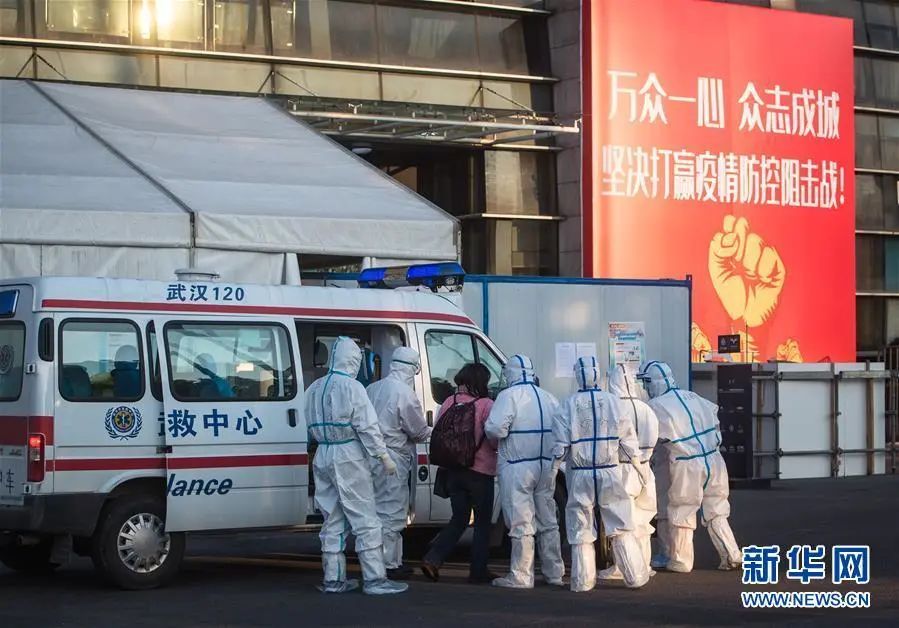 沧海横流方显英雄本色图片,致敬一线抗疫英雄白衣战士们