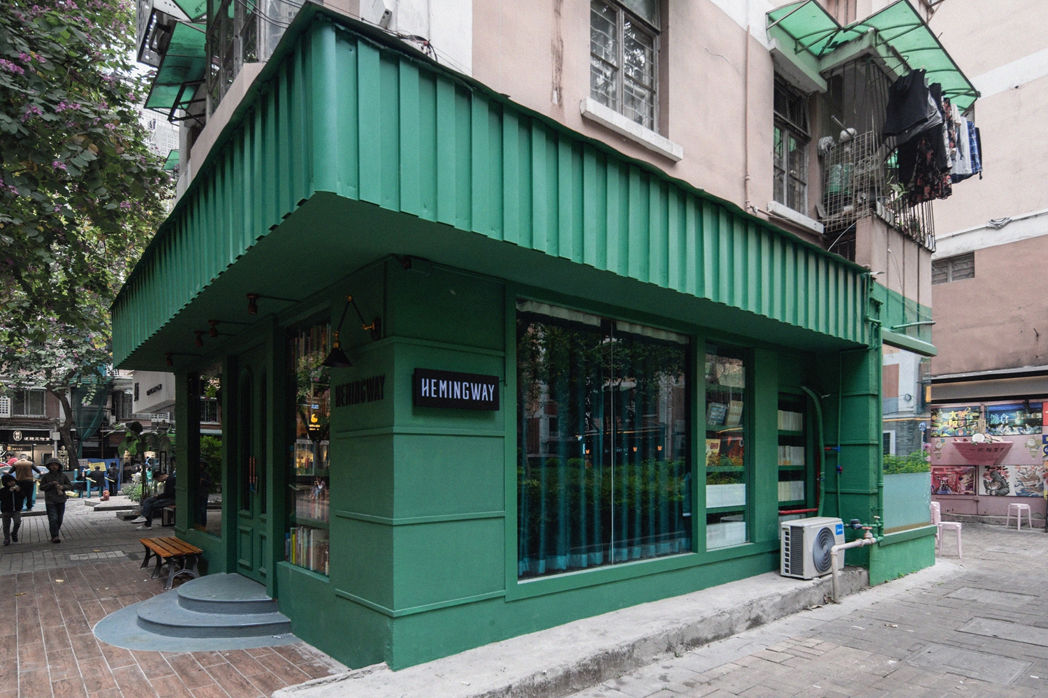 负空间设计丨69㎡的海明威小酒吧