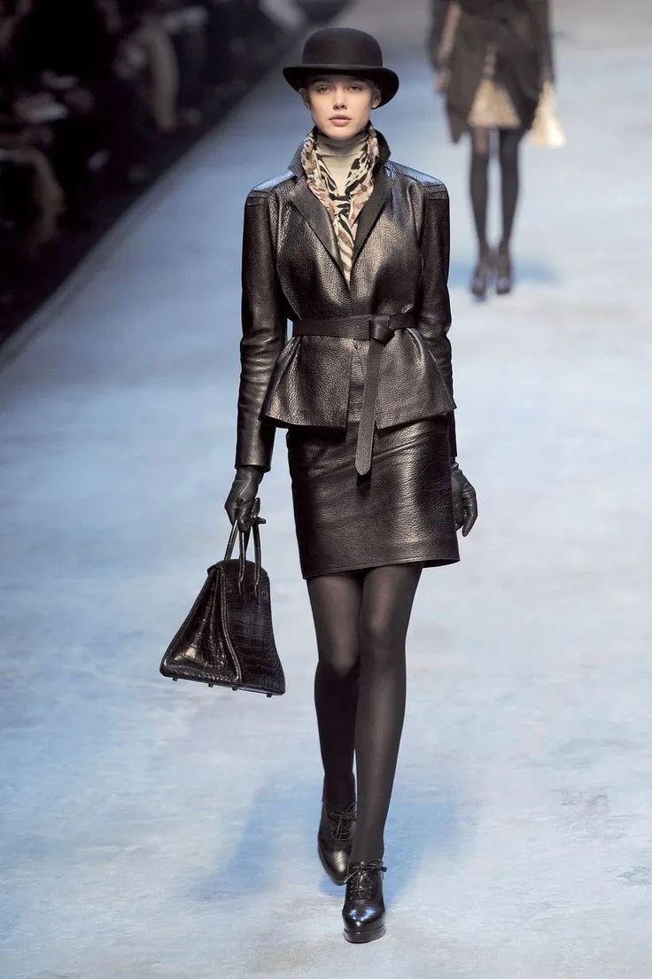 今年最值得买的三件衣服,质量很好的过时款衣服值得买吗