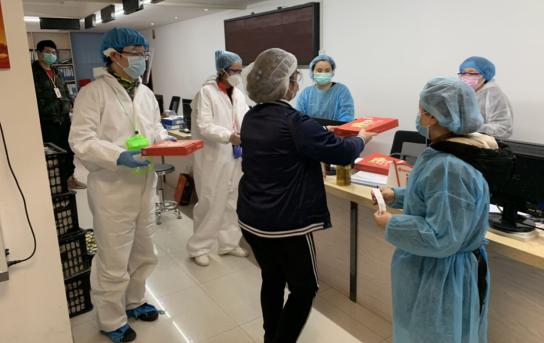 武汉必胜客重启“无接触必安心”外送服务