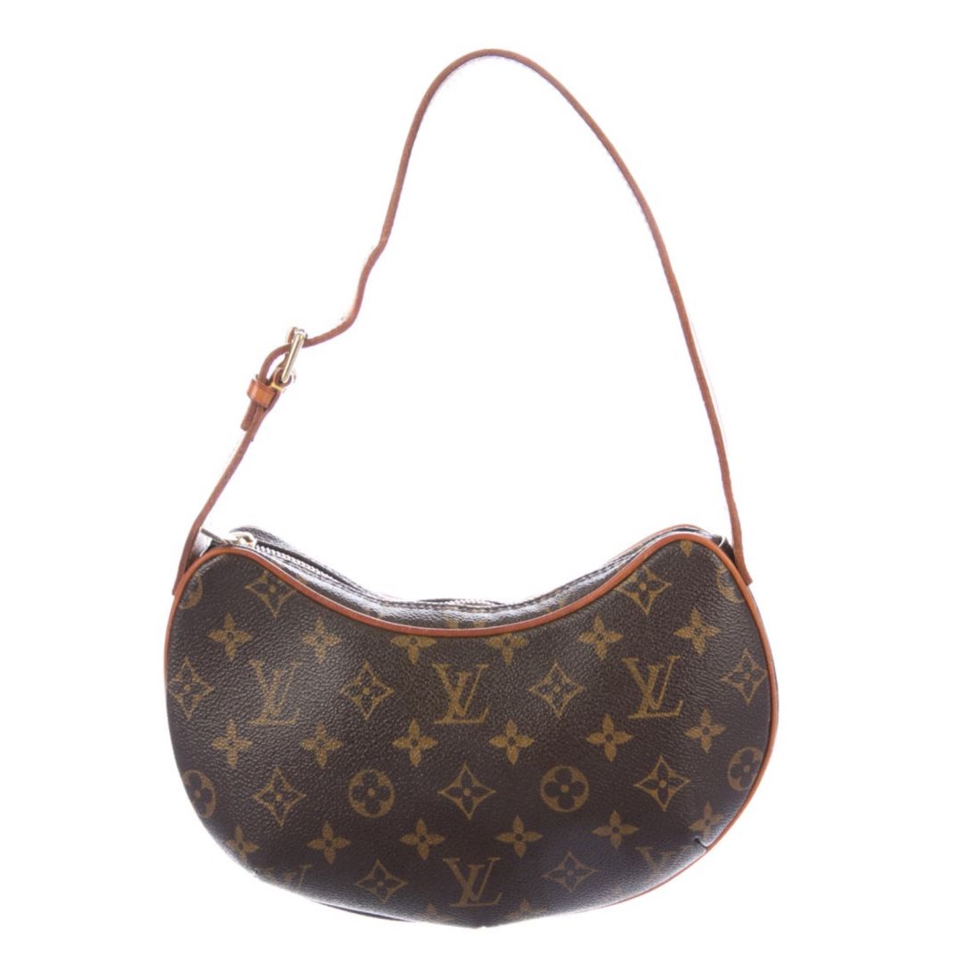 bella和kendall走秀,金泫雅显眼包