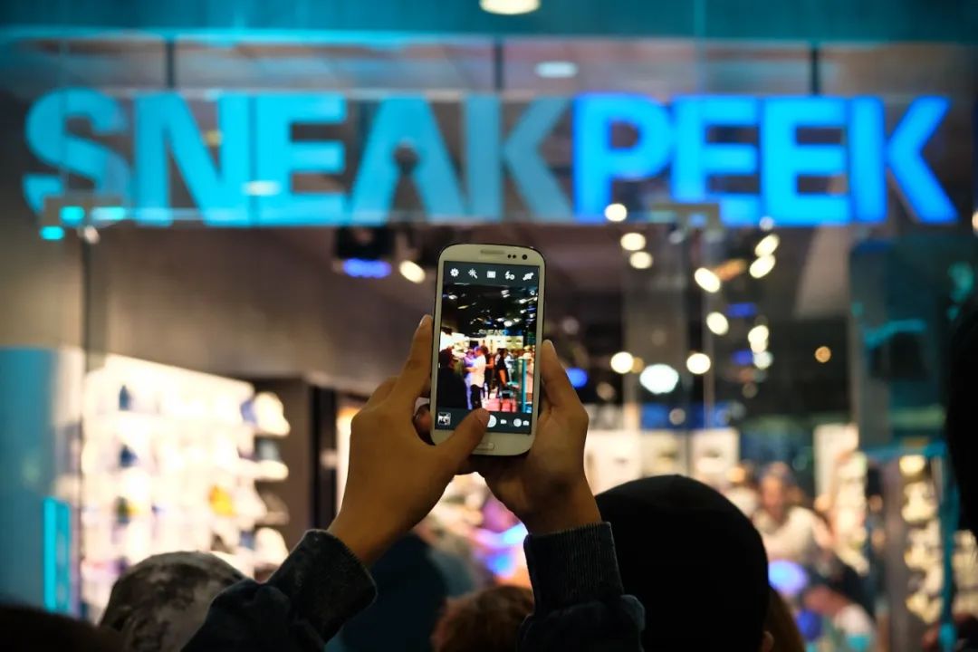 泡菲律宾火辣女孩、上身菲律宾牌子RHUDE是每一个潮人的幻想吧?