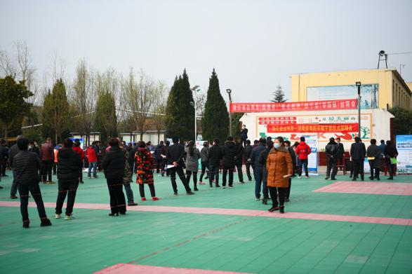 为疫情英勇牺牲,为抗击疫情舍己忘我