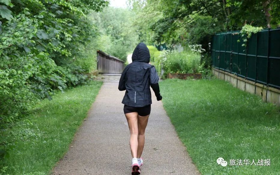 「新冠疫情」法国今起出门须持证明！扑热息痛限购！法网公开赛推迟