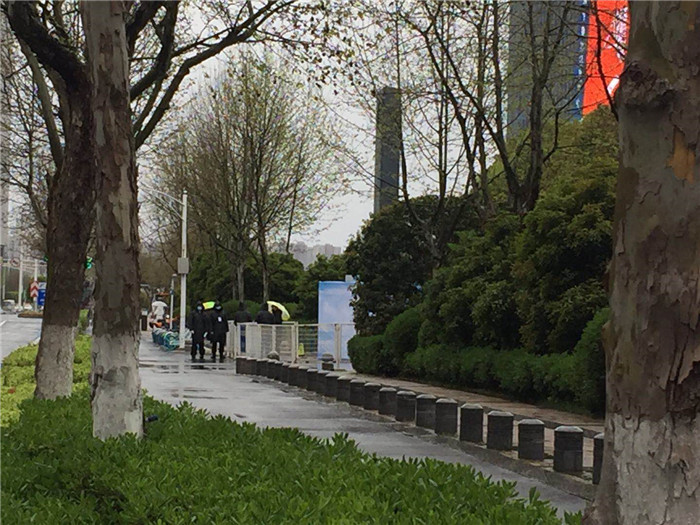 鐩村嚮骞垮窞澧炲煄浜斾竴妤煎競,鐩村嚮鍗椾含妤煎競