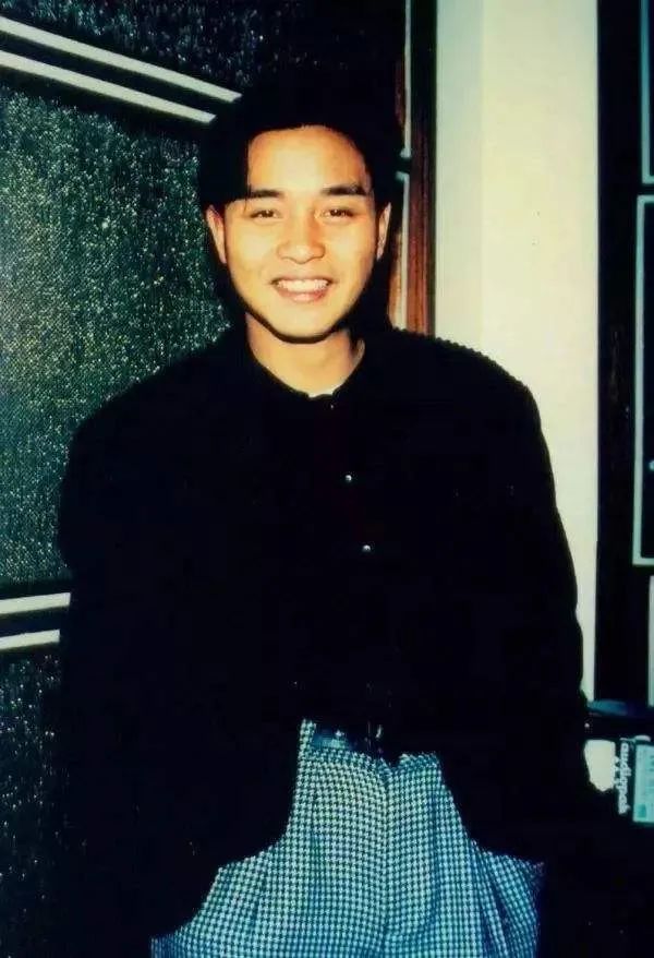 绝代风华的“哥哥”，他的衣品更应被记住