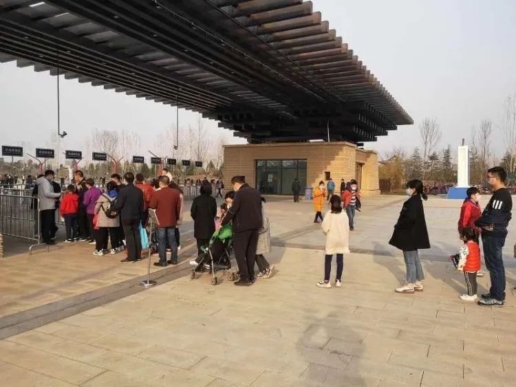 走出家门享受阳光明媚,走出家门畅游祖国大好河山