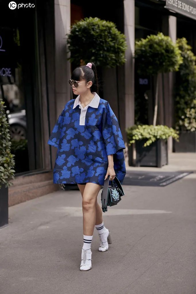 配饰狂|杨幂的终极时髦秘籍，10块钱帮你给腿整容