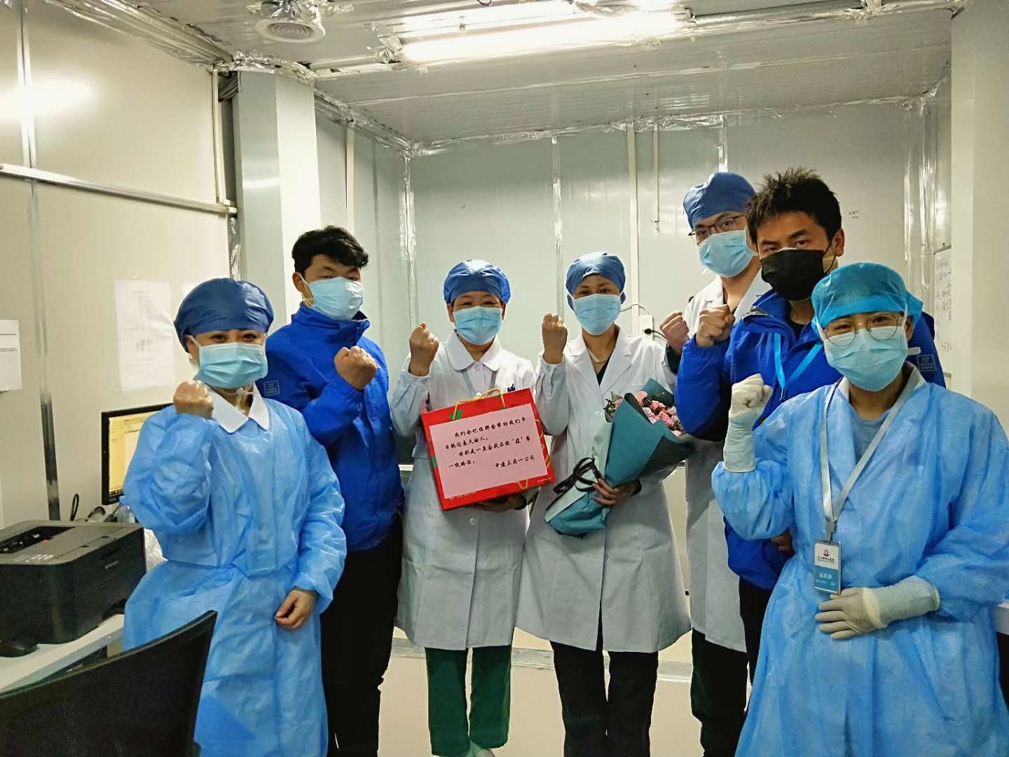 他们创造奇迹纪录片,中国速度火神山雷神山建设过程