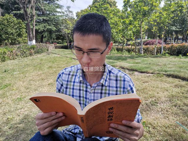 读书日读一本红色经典书,世界读书日师生共读活动美篇