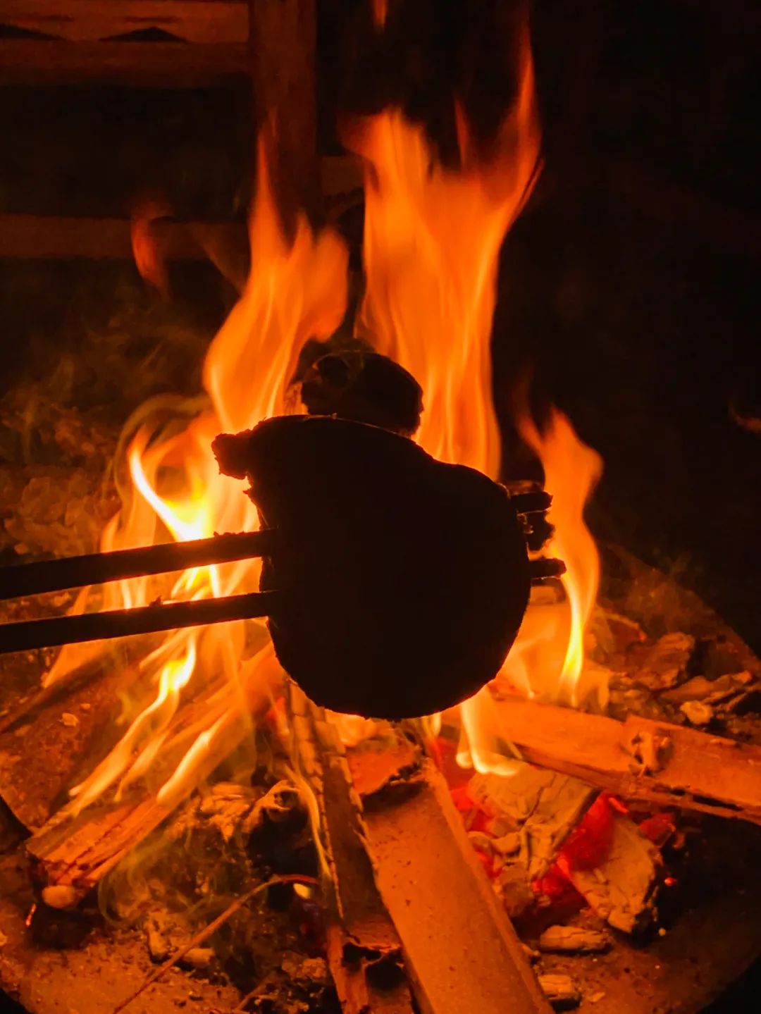 武汉在解封后第一顿热干面,武汉解封后的第一碗热干面