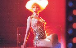 然后我们跳了舞完整版在线观看,然后我们跳了舞豆瓣