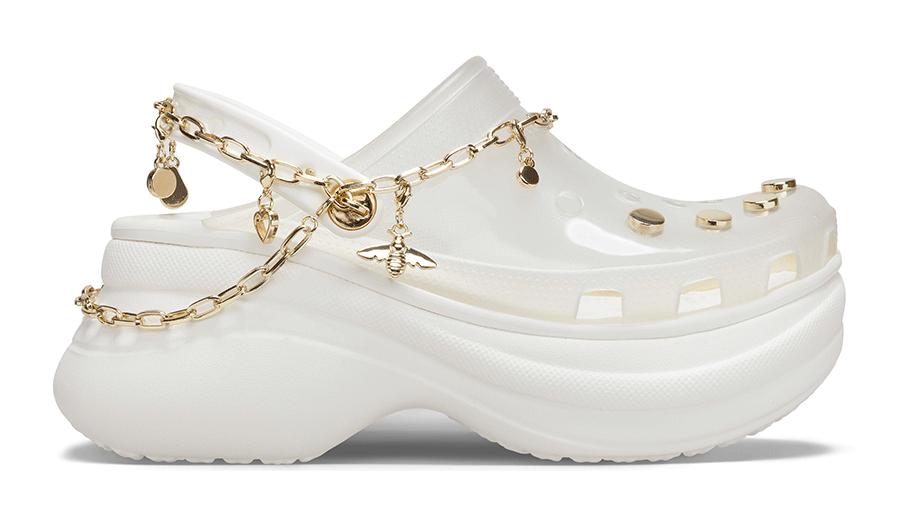 crocs杨幂联名款,杨幂率先演绎crocs新品