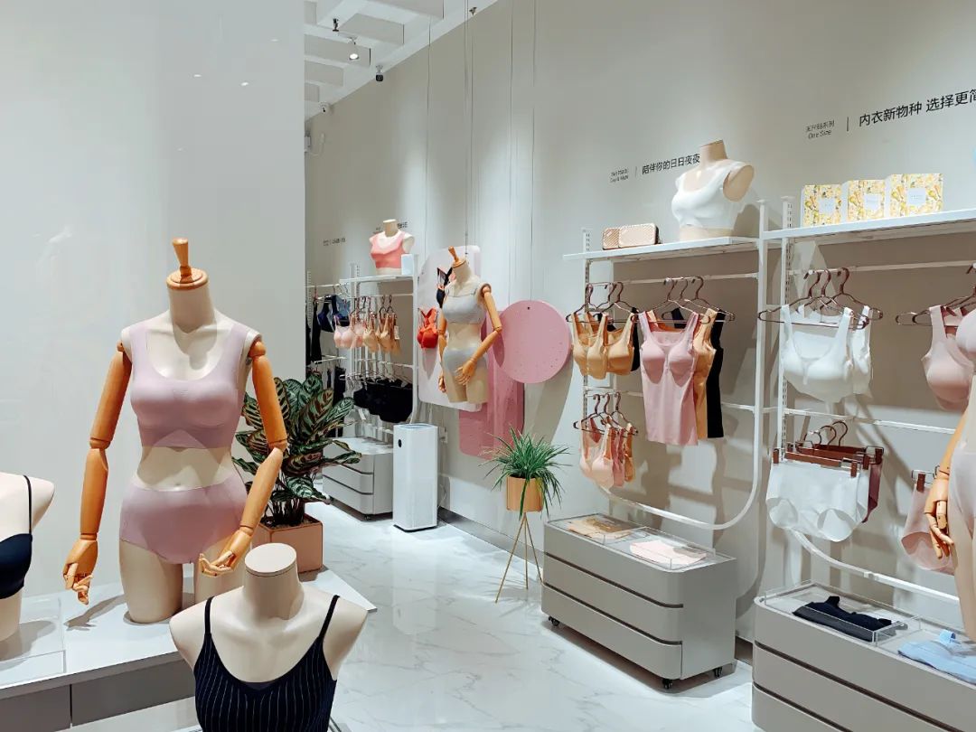 欧阳娜娜同款无痕内衣,欧阳娜娜同款外扩内衣推荐