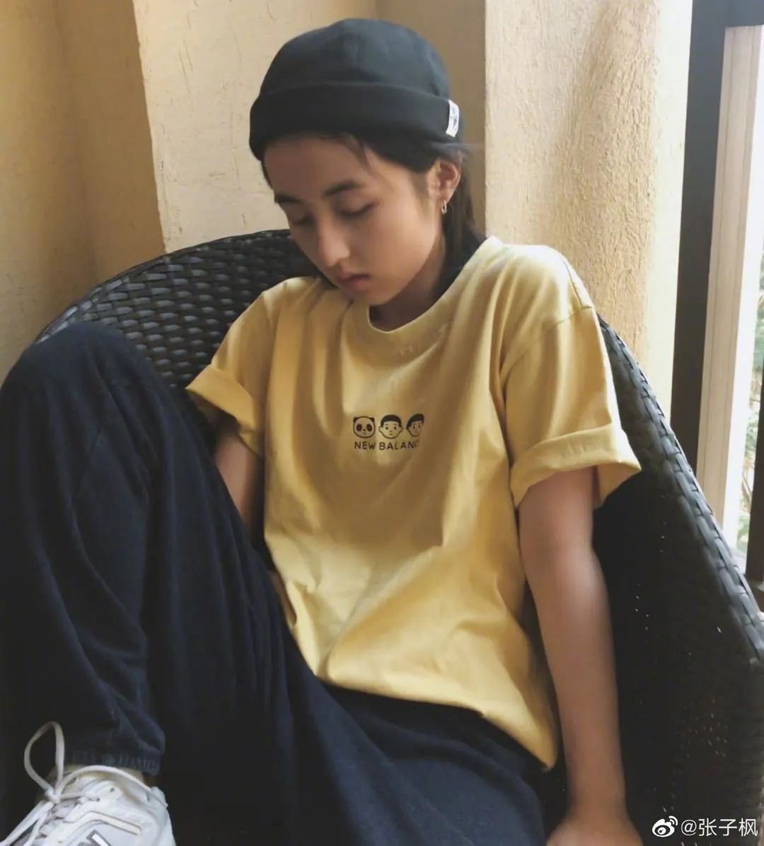 狐狸来了|张子枫快跟邓伦学学户外“防黑”秘籍吧