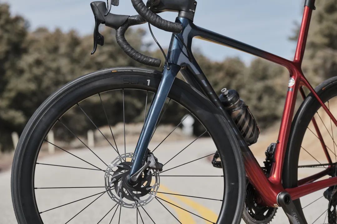 捷安特2023款TCR价格表,捷安特ocr和tcr区别