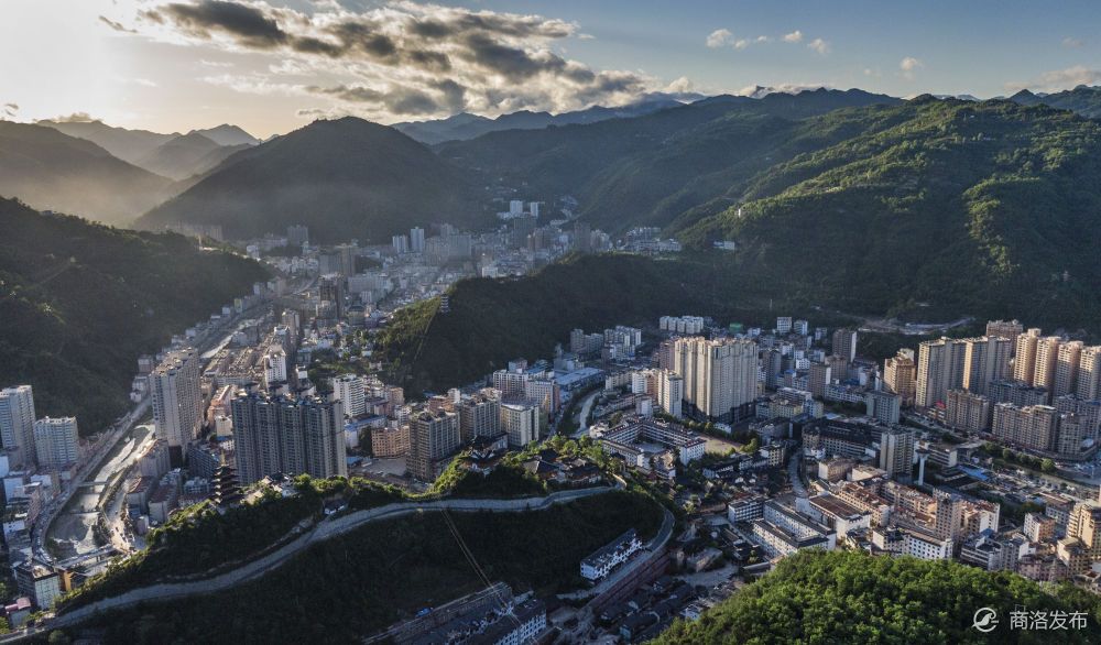 秦岭深处镇安县,秦岭深处的小县城静美佛坪