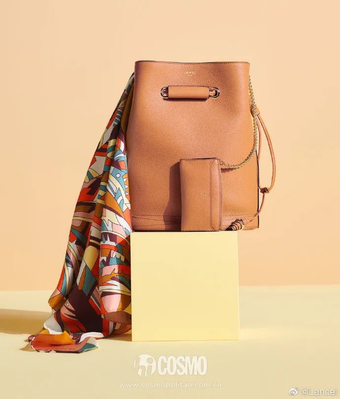 宋祖儿的包包里有什么,宋祖儿包包里面的东西