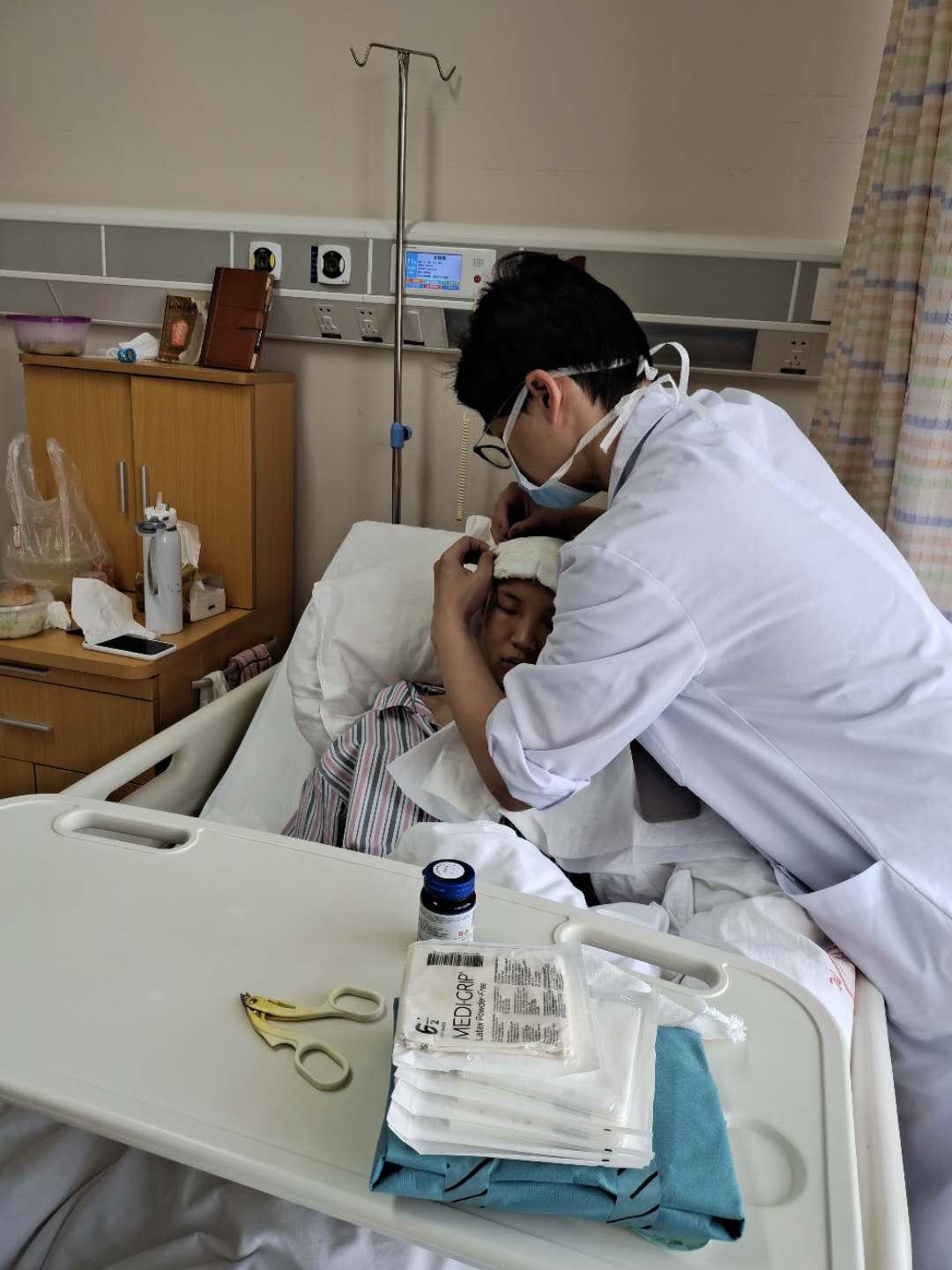 千里救癌症女友,千里驰援病危女孩