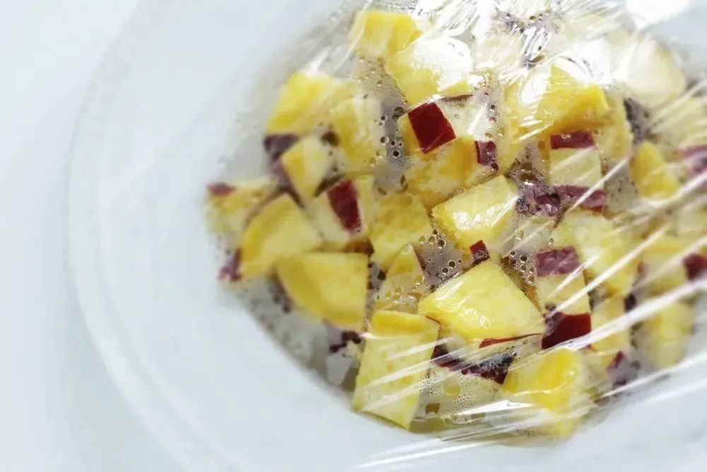 小心！厨房里的这个用错了，秒变“毒膜”！