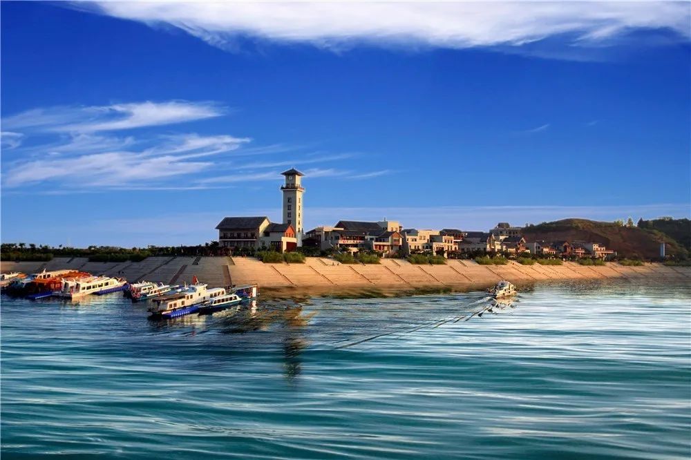 带上心爱的ta来一次浪漫之旅,快带上你的ta来一场浪漫旅行