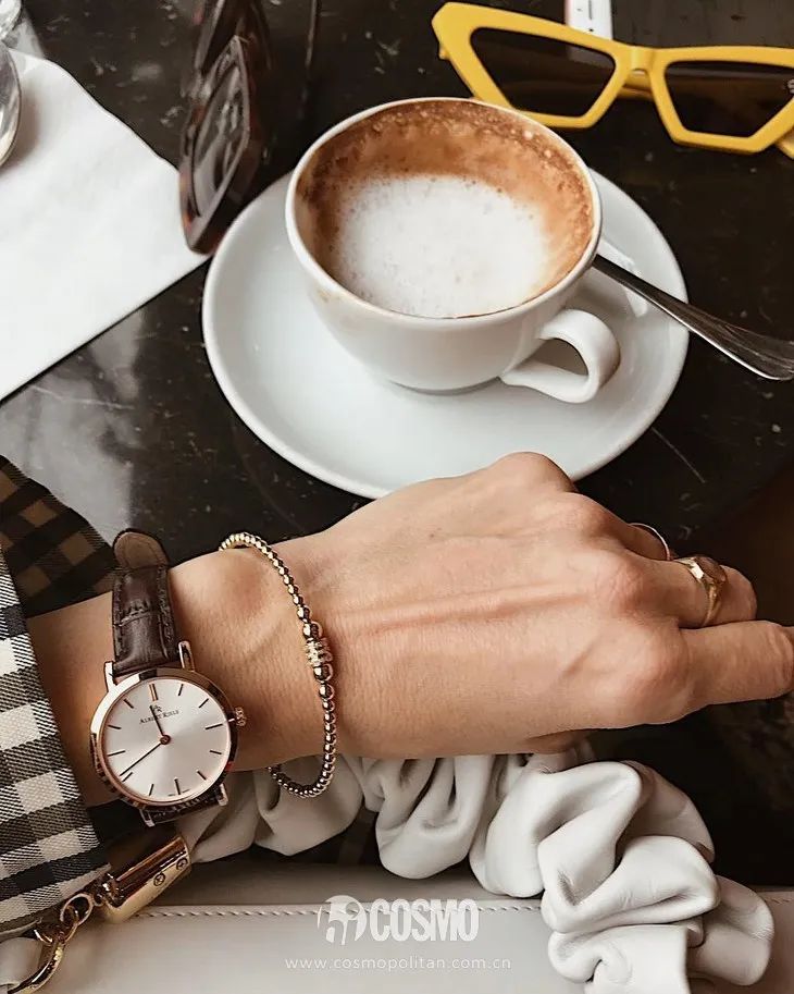 lisarose小金表,lisa同款腕表