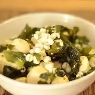 不黏腻清爽应对夏季的护肤方法,远离秋燥养生汤