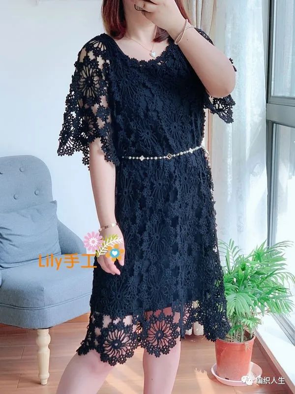 花涧溪：女士夏季钩针套头拼花连衣裙（有编织图解）