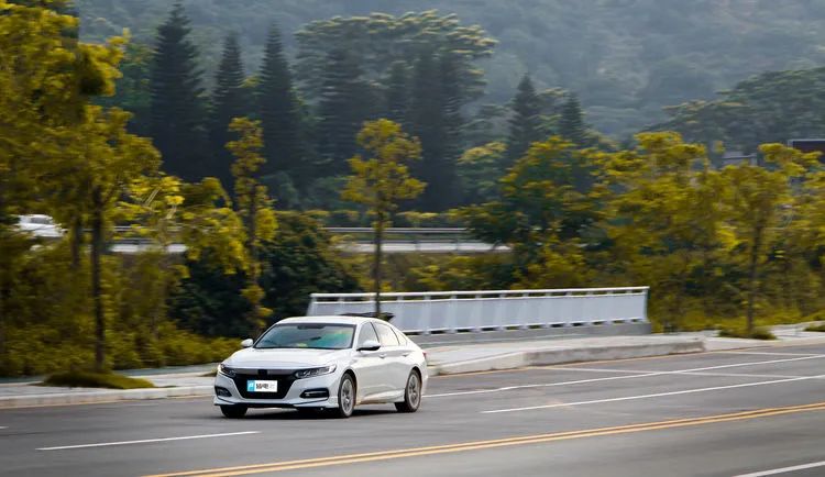 灵魂拷问:补贴6万,他真会把雅阁换成凯美瑞吗?