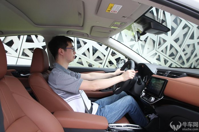 广汽本田凌派2019180turbocvt舒适版,试驾新款本田凌派锐混动