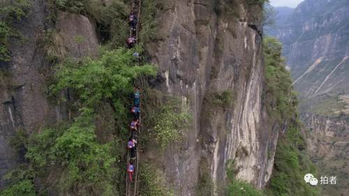 走下悬崖村的孩子：新家是我去过最远的地方