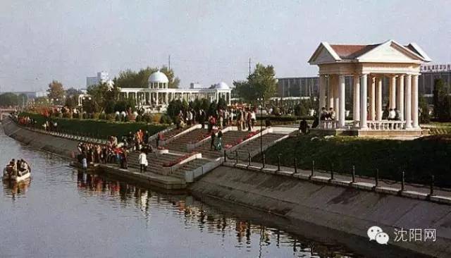 这张照片值钱了！谁都见过！赶紧回家翻