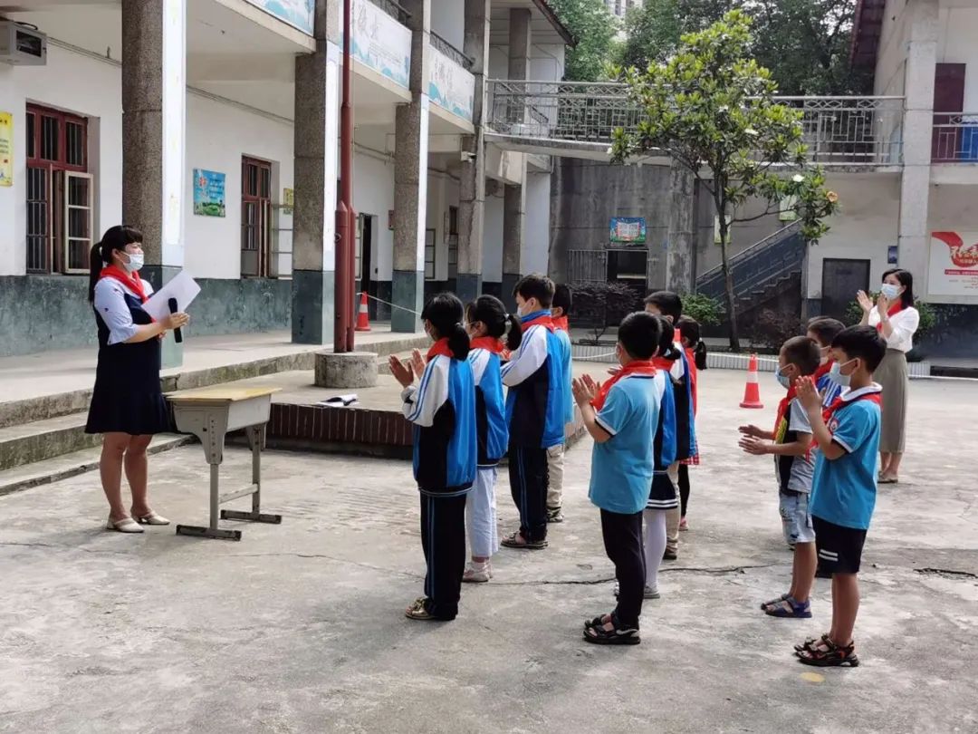 争做新时代好少年少先队活动简报,争当阳光好少年少先队主题活动