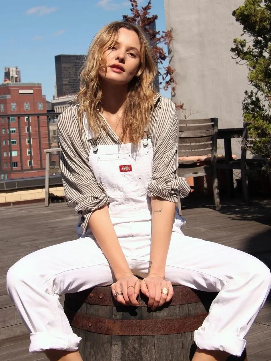 不仅只有少女感！原来背带裤也有两幅面孔？