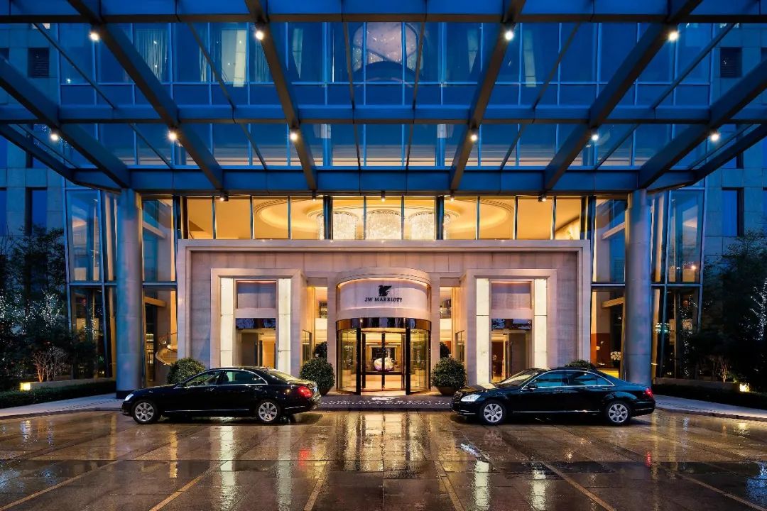 四季文华酒店怎么样,四季酒店和文华东方酒店哪个高档