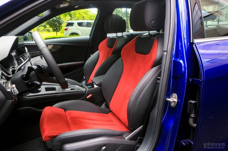 一鸣惊人鉴定,奥迪a4l45tfsi臻选动感型第一视角