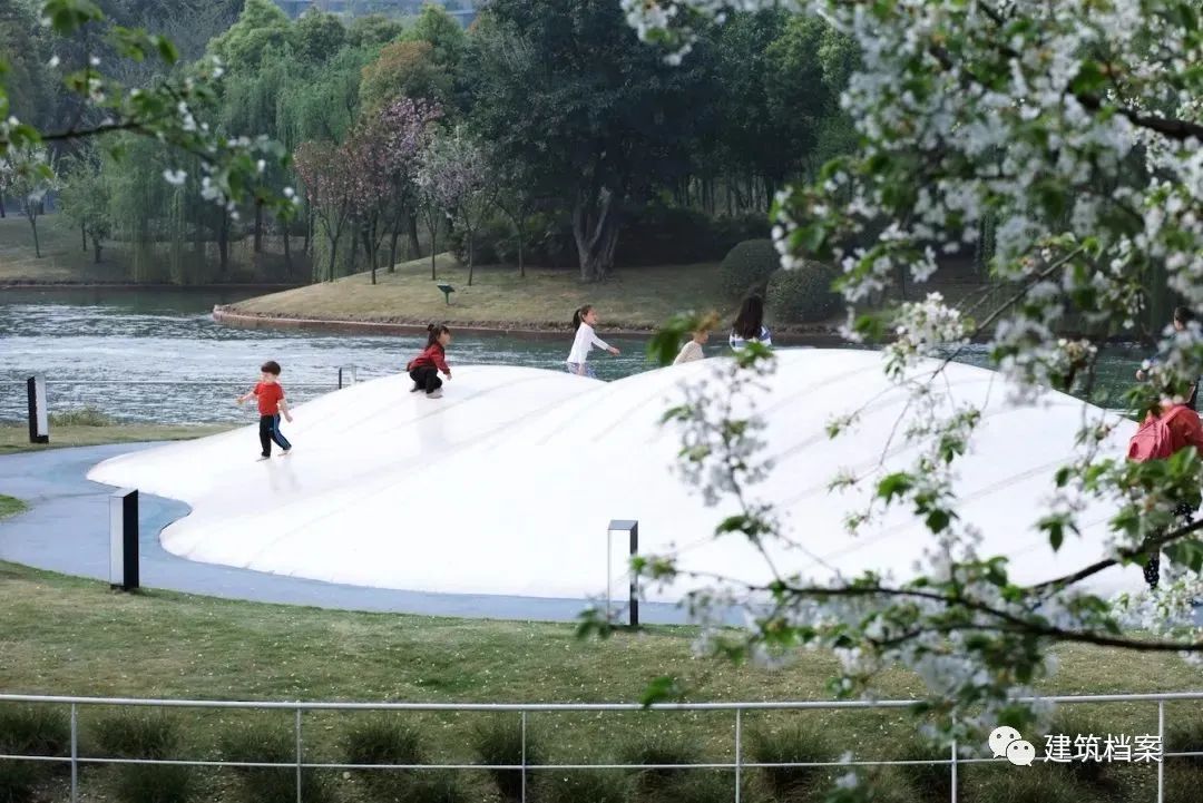 罗立平麓湖,罗立平麓湖生态城