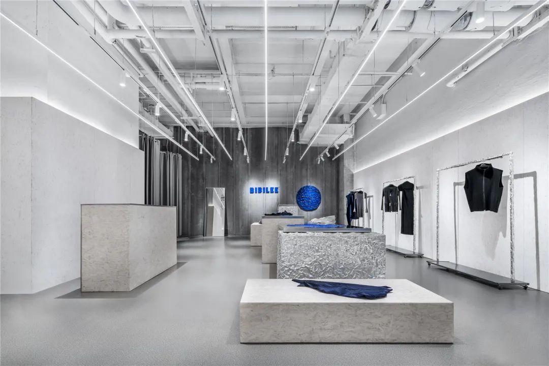 怎么设计快闪店,服装品牌快闪店设计案例