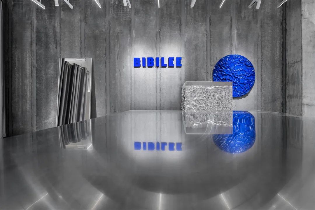 怎么设计快闪店,服装品牌快闪店设计案例