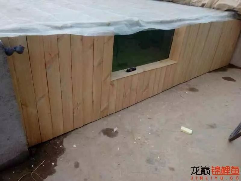 锦鲤池建造施工过程,楼顶怎么施工建锦鲤池